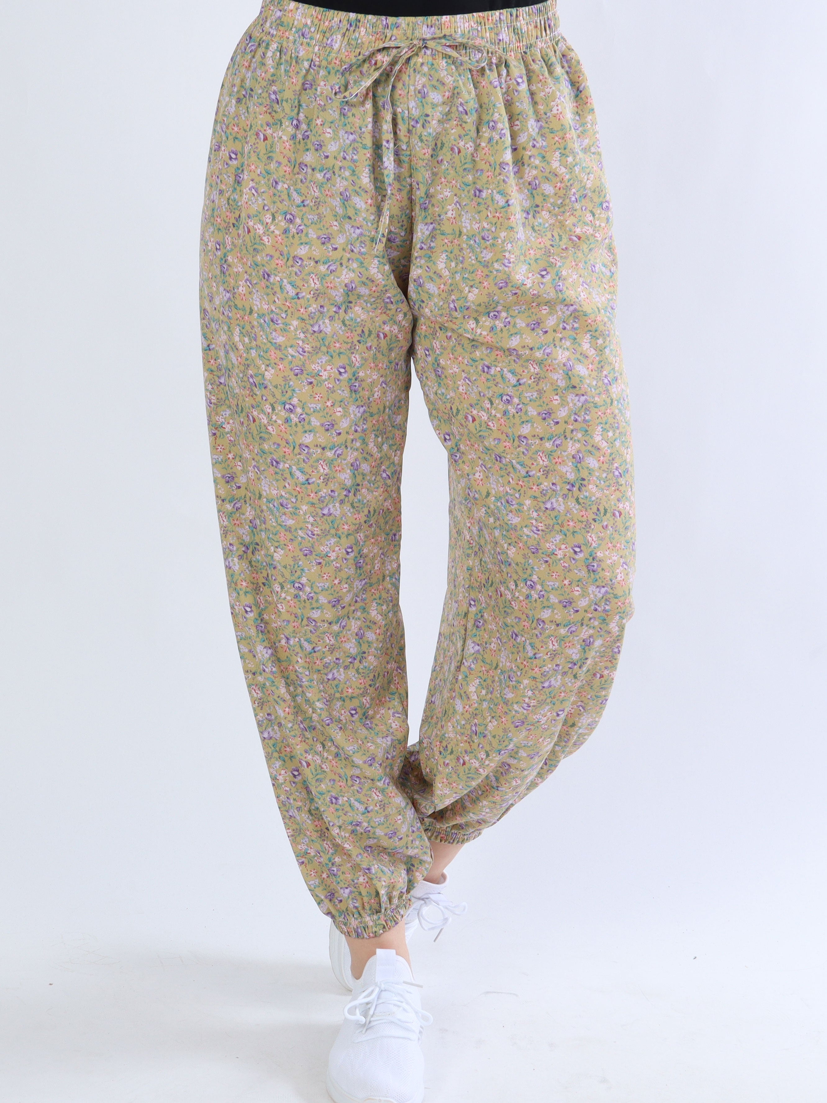 Larna - Byxor med litet blommönster